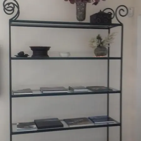 Casa Colonial En Zona Residencial