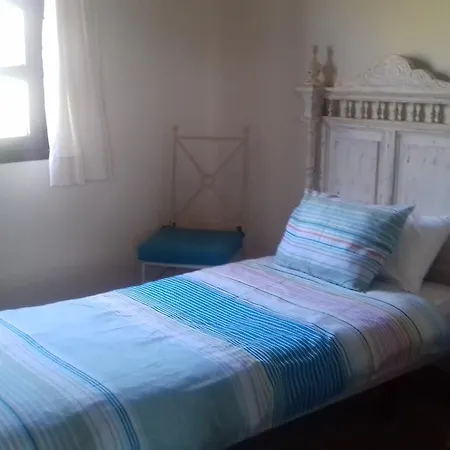 Casa Colonial En Zona Residencial